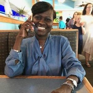 Meet your Posher, Gloria